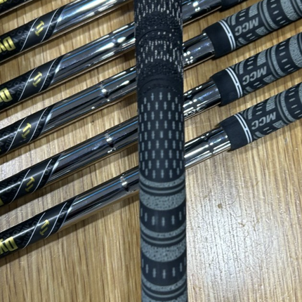 Mizuno Pro 245 5-PW Dynamic Gold Regular Flex R-300 Shafts