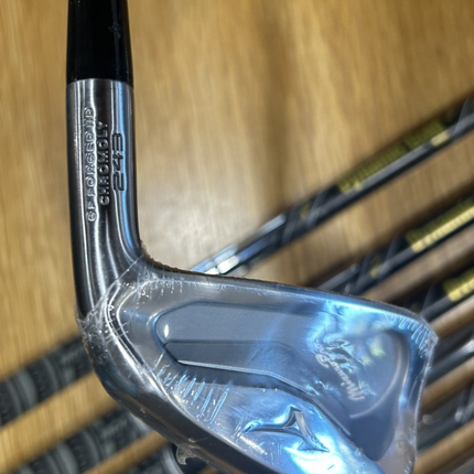 Mizuno Pro 243 Irons / 4-PW / Stiff Flex Dynamic Gold S300 Shafts