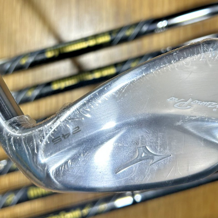 Mizuno Pro 245 5-PW Dynamic Gold Regular Flex R-300 Shafts