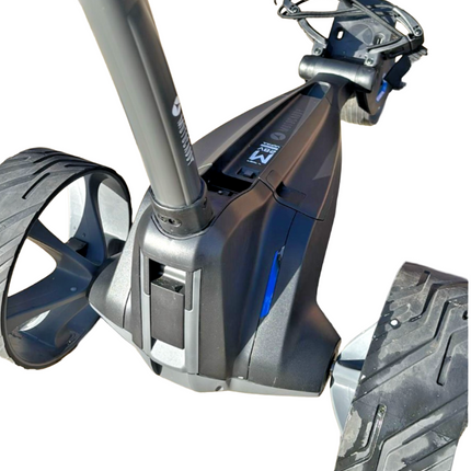 Motocaddy M5 GPS Electric Golf Trolley Cart 25 Used - Excellent condition